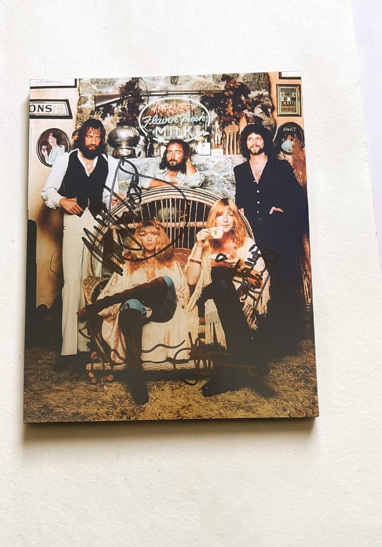 Fleetwood Mac Signed Photograph (1 of 1)