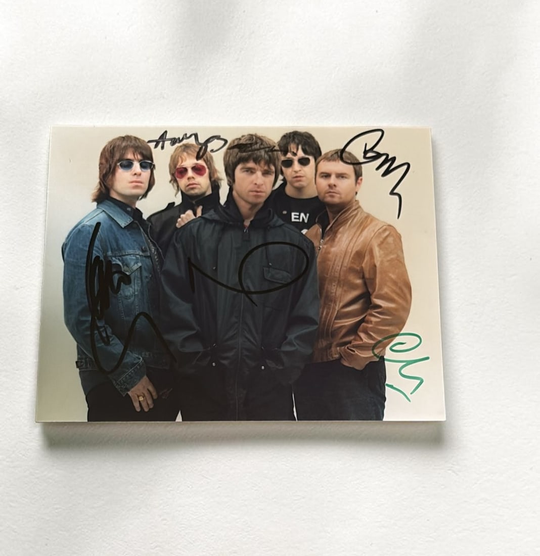 Oasis Signed Photograph (1 of 1)