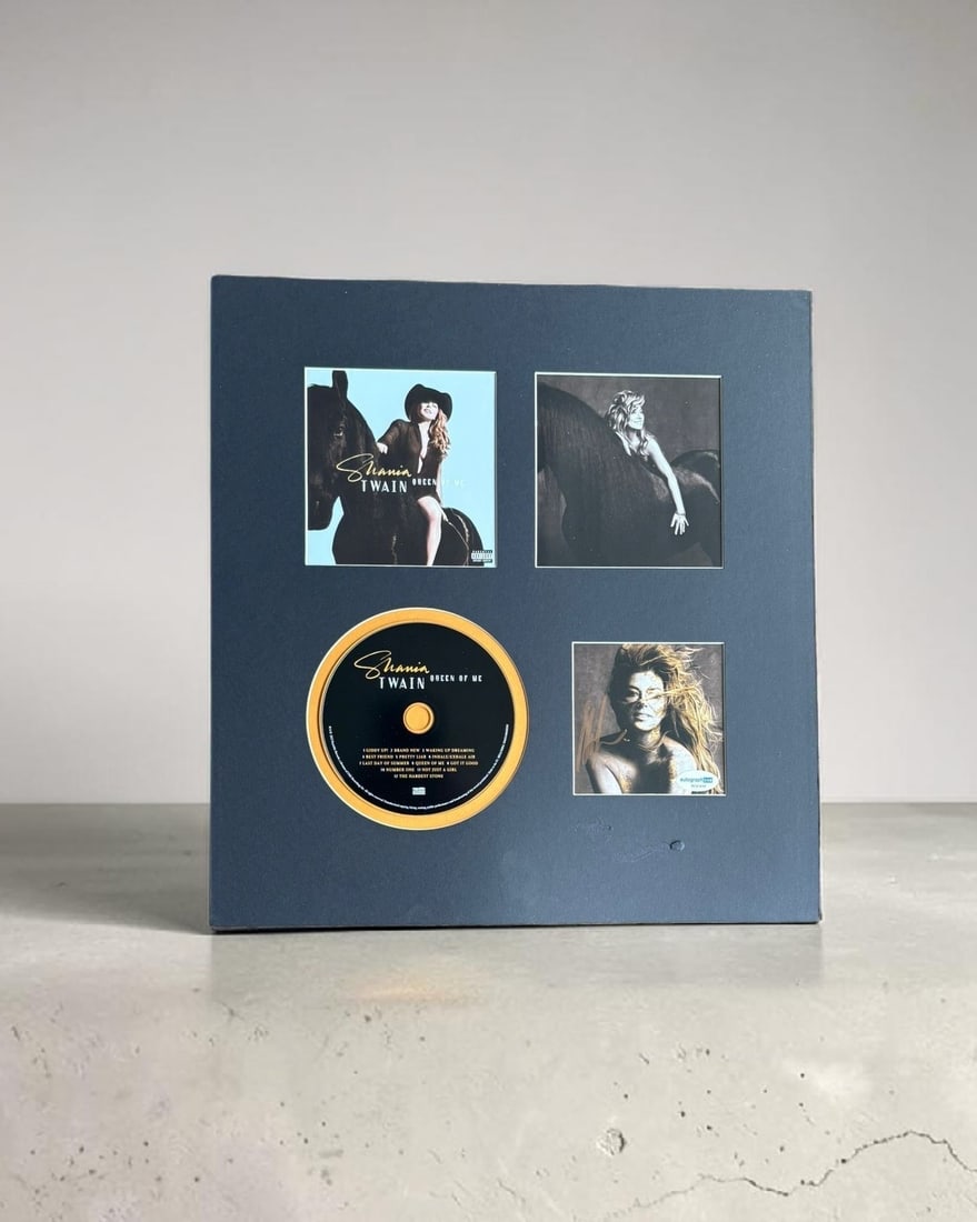 Shania Twain Signed Mounted Display ACOA Authenticated (1 of 2)
