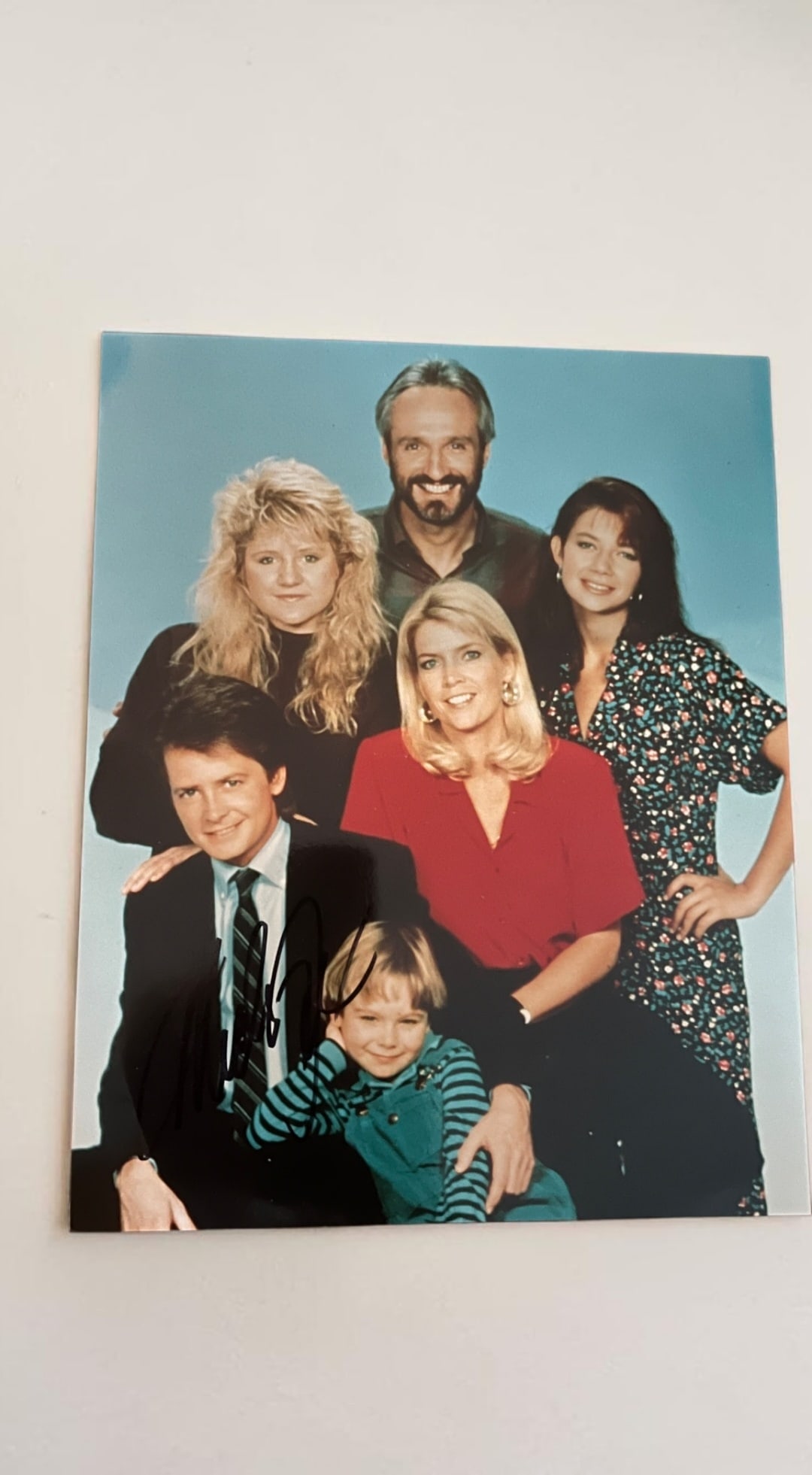 Michael J Fox Signed Photograph: This lot is an 8x10" photograph, autographed by Michael J Fox. If you wish to upgrade to a third party authentication with holographic QR code and item scoring, an additional charge of 30 UK Pound wou