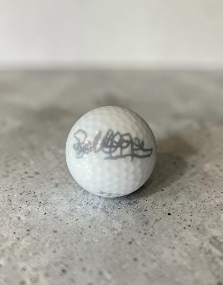 Bob Hope Signed Golf Ball: This lot is a golf ball, autographed by Bob Hope. If you wish to upgrade to a third party authentication with holographic QR code and item scoring, an additional charge of 30 UK Pound would be applica