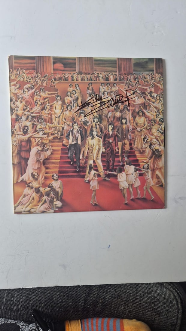 Keith Richards The Rolling Stones It's Only Rock N' Roll Signed Vinyl LP (1 of 1)