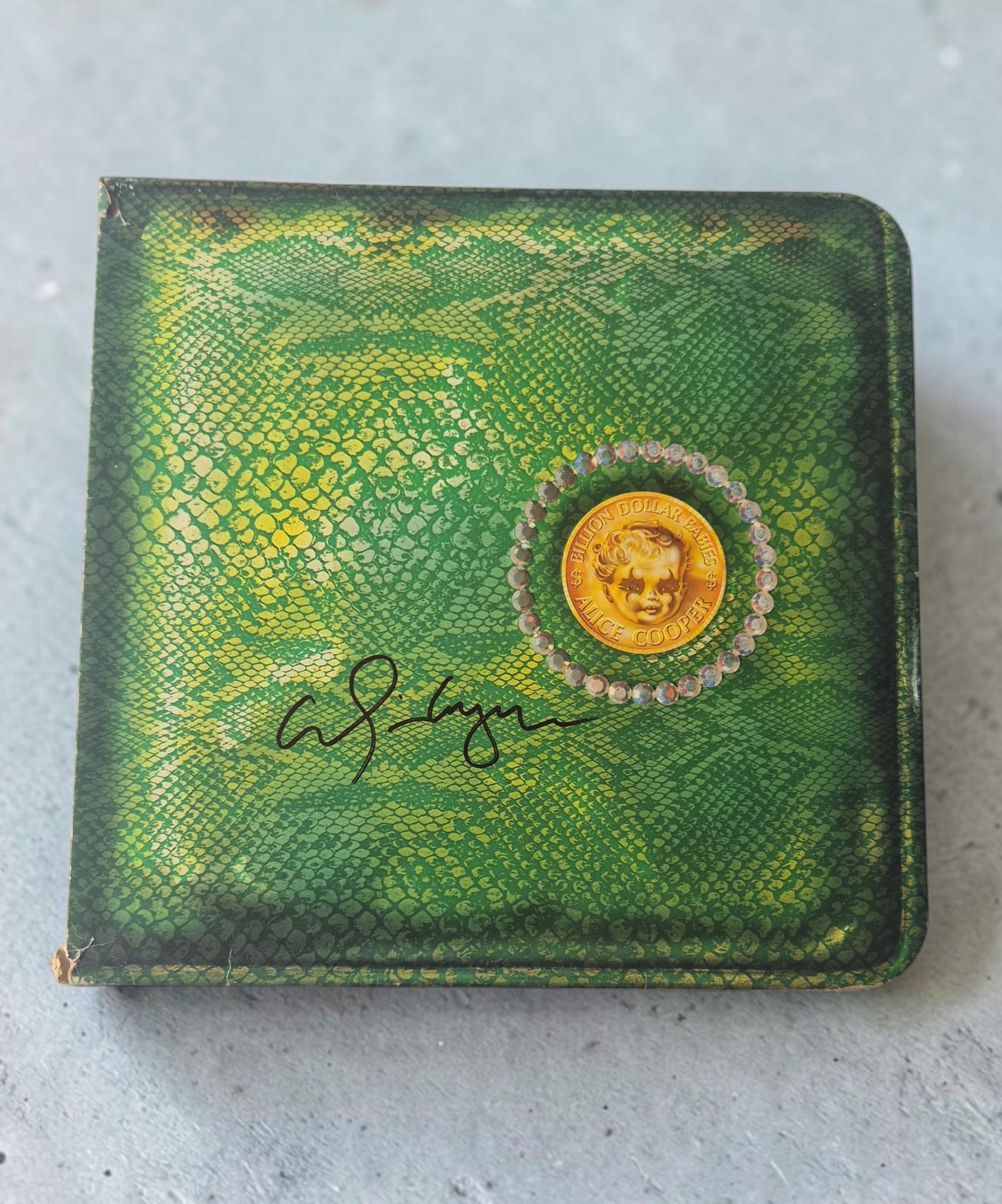 Alice Cooper Billion Dollar Babies Signed Vinyl LP: This lot is a vinyl LP (Billion Dollar Babies), autographed by Alice Cooper. If you wish to upgrade to a third party authentication with holographic QR code and item scoring, an additional charge of 3
