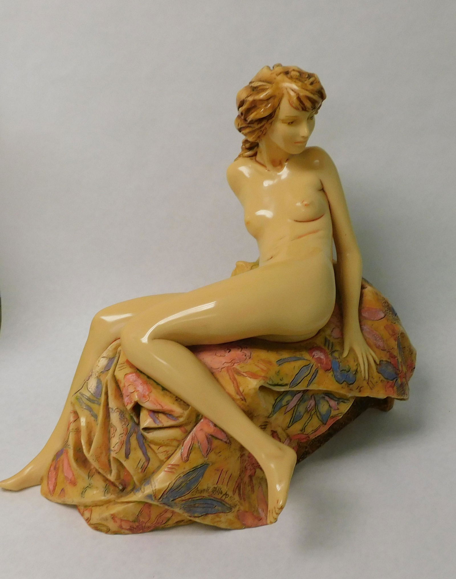 Frank Gallo Awakening Beauty circa 1988: Frank Gallo Resin Sculpture Awakening Beauty numbered 52 of 65. Measure 14 by 18 by 11 inches