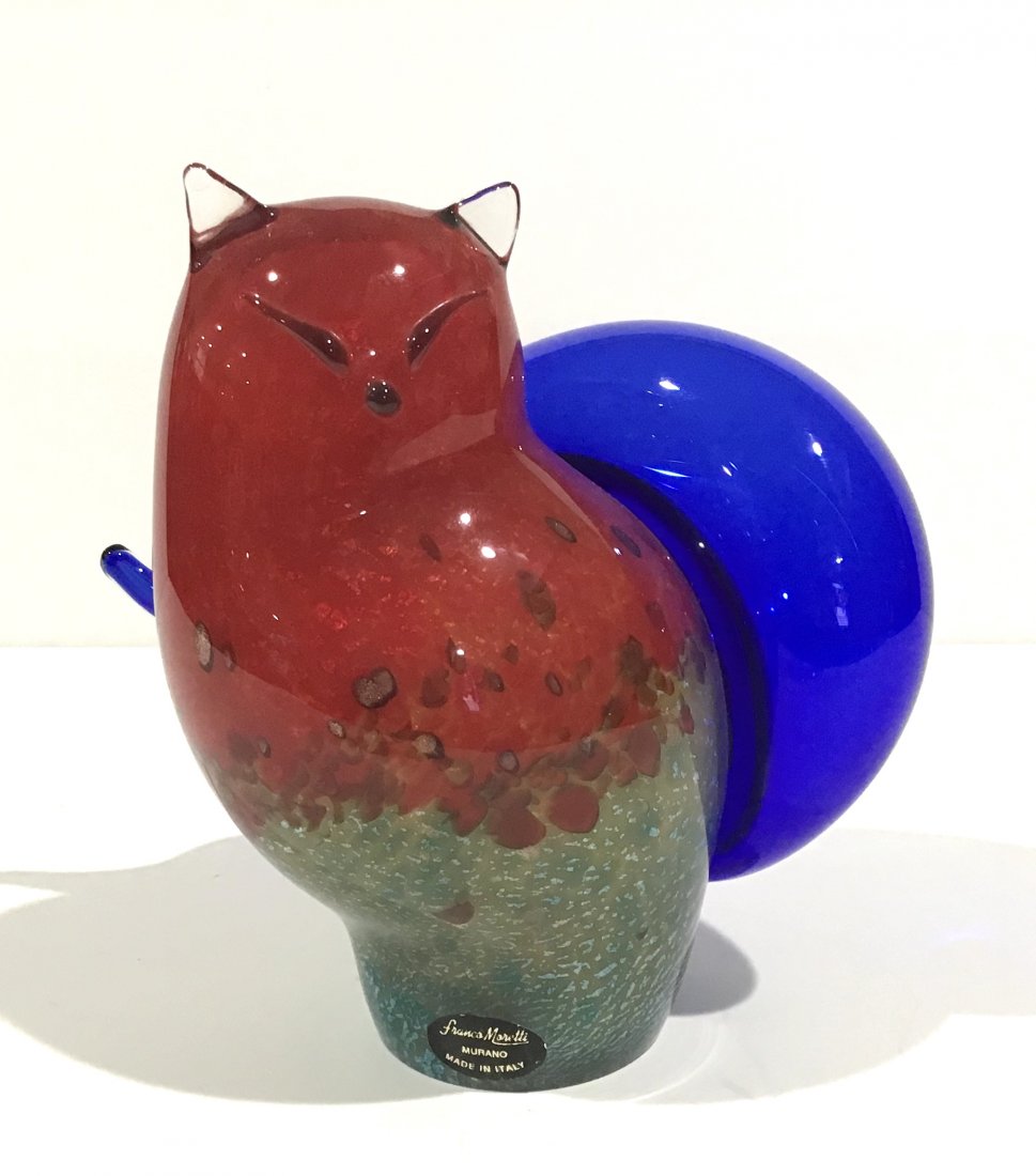 Franco Moretti Murano Glass cat sculpture: Franco Moretti Murano glass cat sculpture with original label. In good condition as shown. Height is 6.25 inches by 6.25 inches by 4 inches.