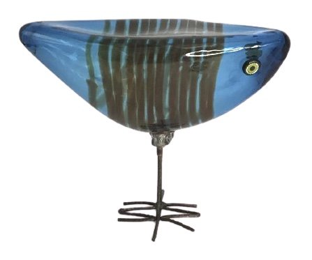 Alessandro Pianon Murano Pulcino Bird Sculpture Vistosi: Alessandro Pianon Murano Pulcino Bird Sculpture in blue with stripes in a triangular form