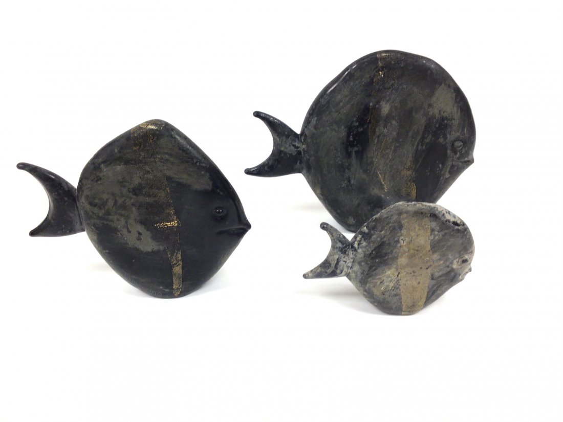 La Murrina Murano Signed Scavo Group of three fish: La Murrina Murano Signed Scavo Group of three fish