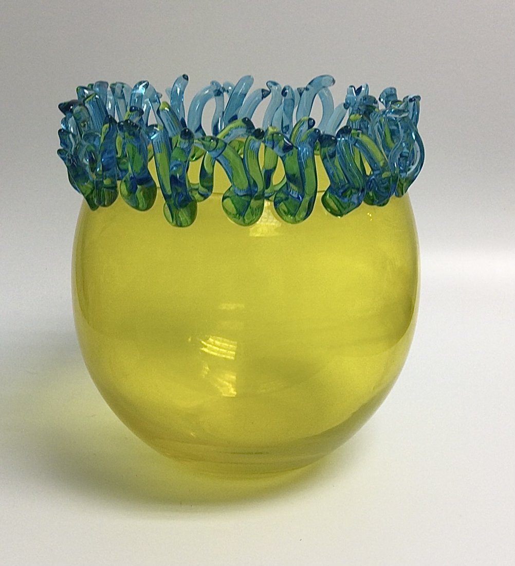 Barovier and Toso Murano Studio glass vase signed (1 of 2)