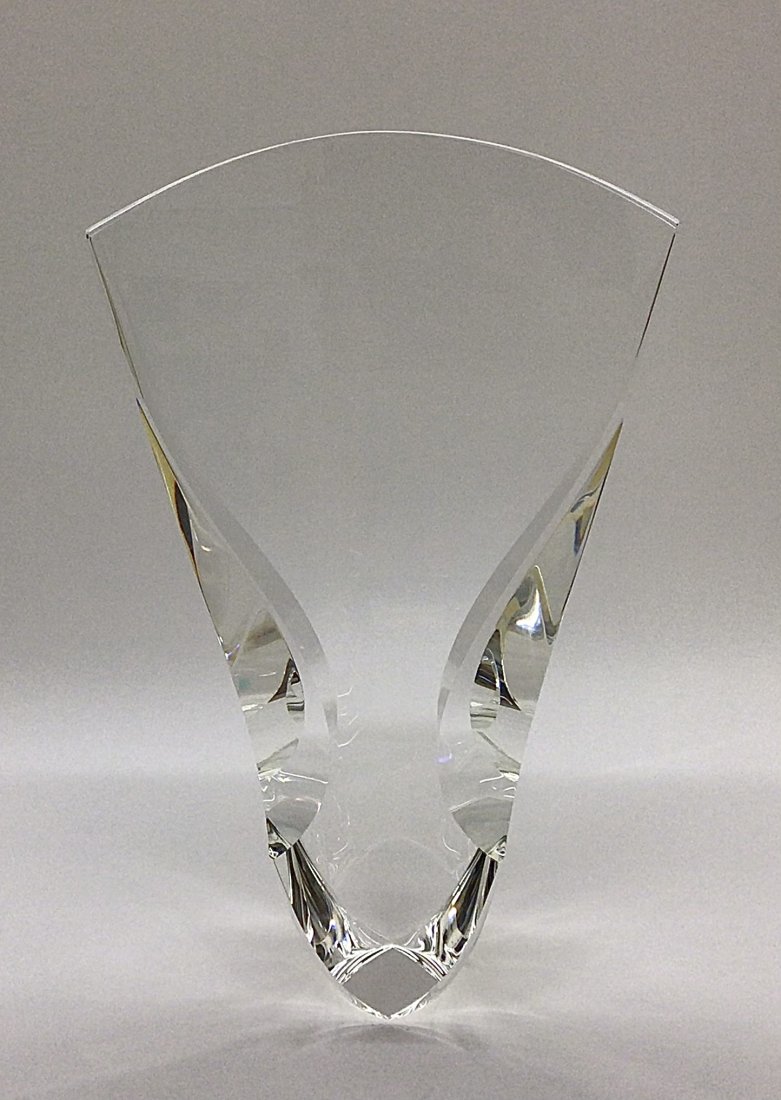 Christopher Ries Triumph Studio art glass sculpture: Christopher Ries Triumph Studio art glass sculpture. 27.75 inches tall by 17.5 by 6 inches. COA from artist