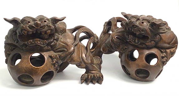 Antique pair of carved Chinese or Japanese wood foo: Antique pair of carved Chinese or Japanese wood foo dogs