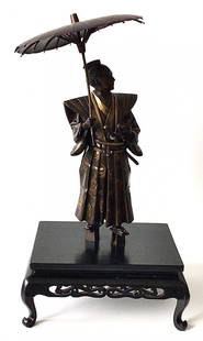 Large Japanese Samurai Bronze sculpture signed by the: Large Japanese Samurai Bronze sculpture signed by the artist with swords and parasol Meiji Period