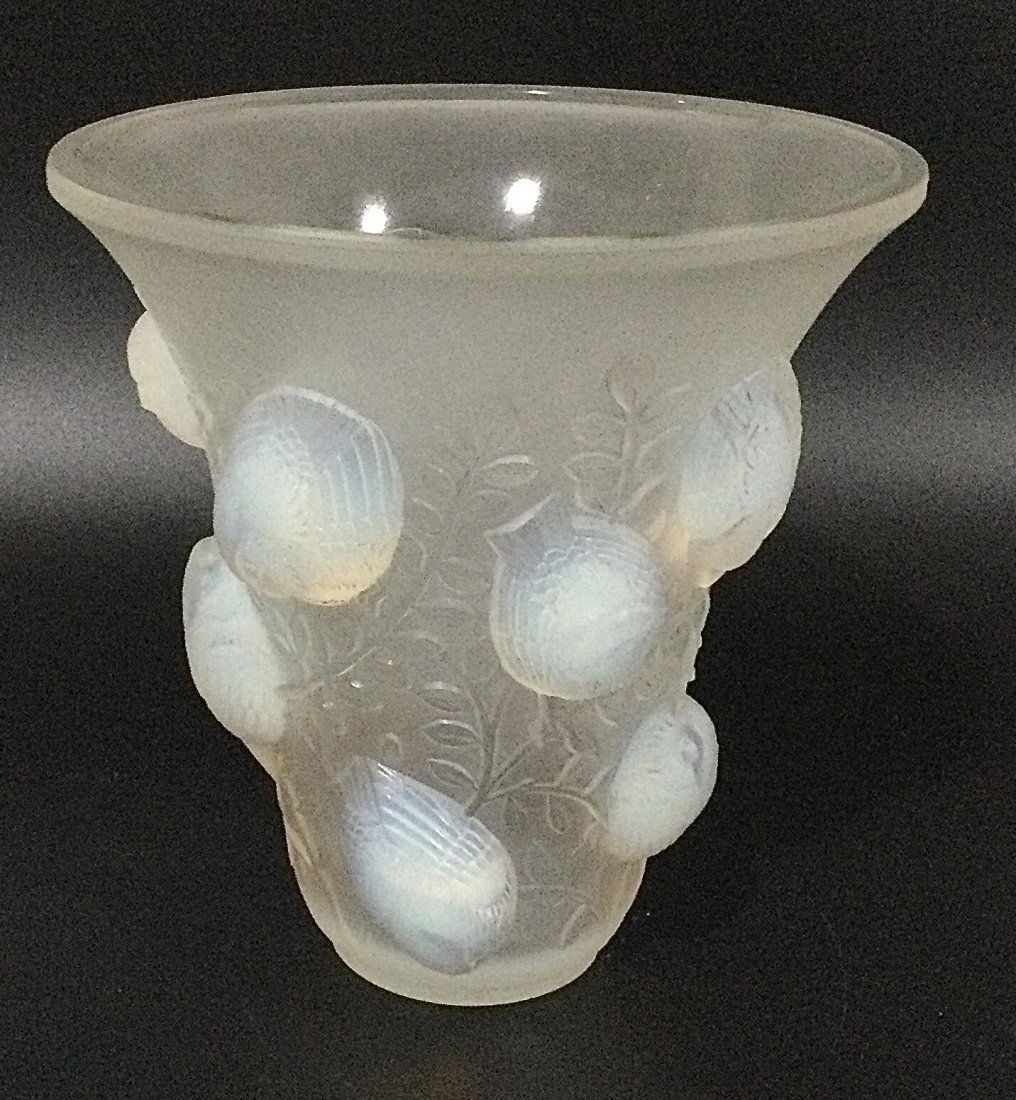 Rene Lalique Opalescent Saint Francois Vase (1 of 3)