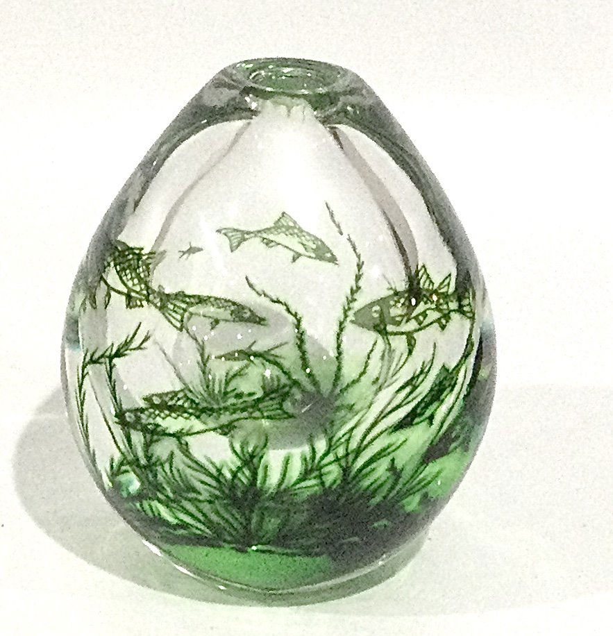 Edvard Hald Orrefors Fish Graal Vase (1 of 2)