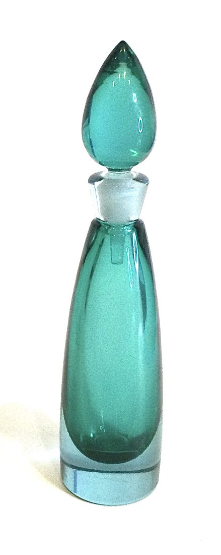 Cenedese Murano sommerso decanter in Alexandrite glass: Cenedese Murano sommerso decanter in Alexandrite glass