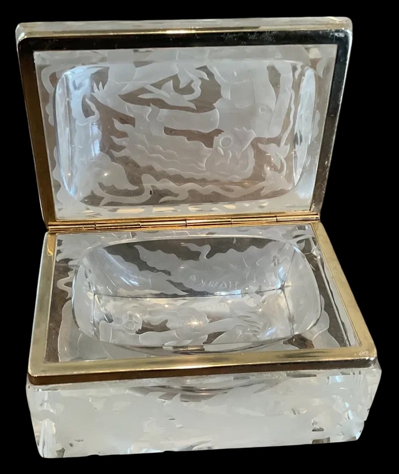 Italian Murano Glass clear Box with amazing carving by Marialyce Hawke signed Hawke in decoration (1 of 6)