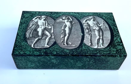 Piero Fornasetti Amazing box with classic figures