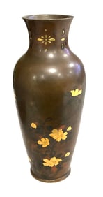 Bronze Meiji Areea Mixed metal vase with flower decoration