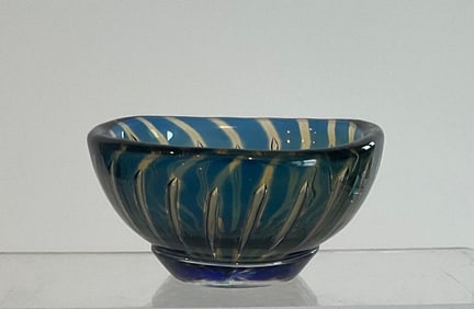 Orrefors Edvin Ohstrom Ariel Vase Model 1711 E