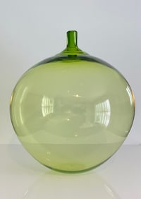 Ingeborg Lundini Orrefors Green Apple Vase Model Expo 32-57