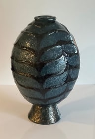 Carlo Scarpa CVM attributed monumental fenicio vase in Complicated pulegoso glass circa 1930