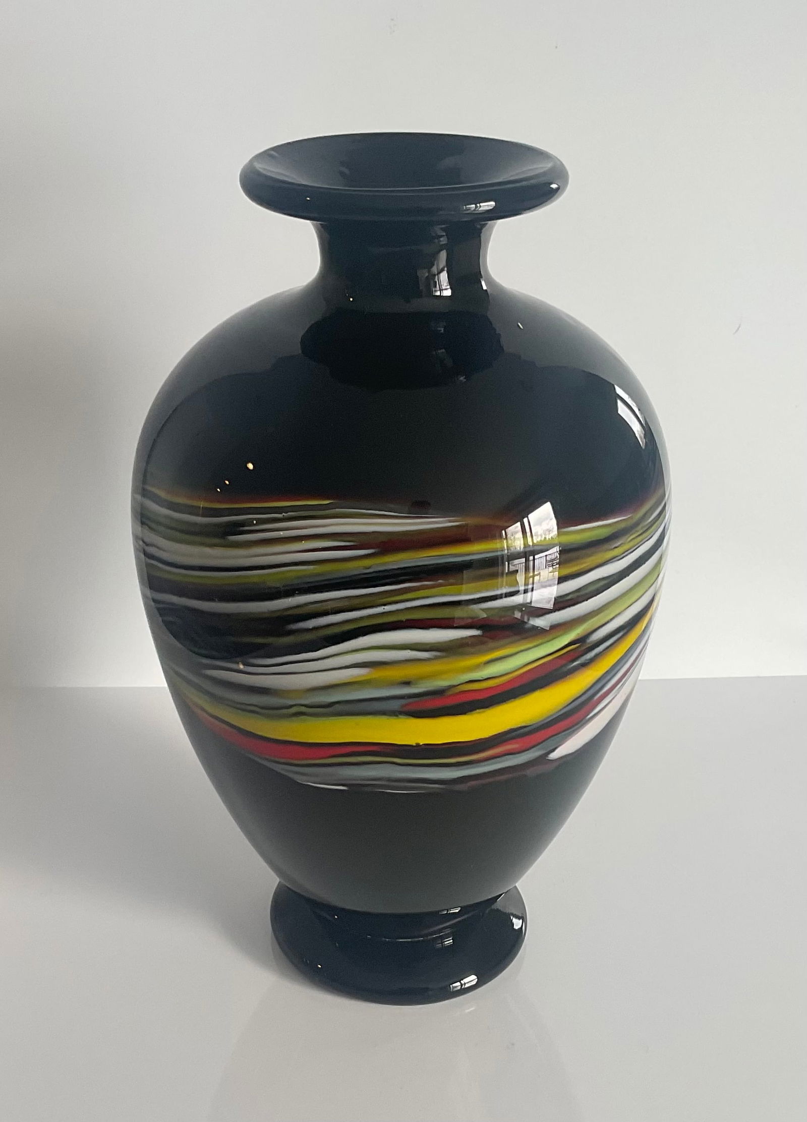 Gianni Versace designed vase signed and made by Archimede Seguso: Gianni Versace designed vase signed and made by Archimede Seguso