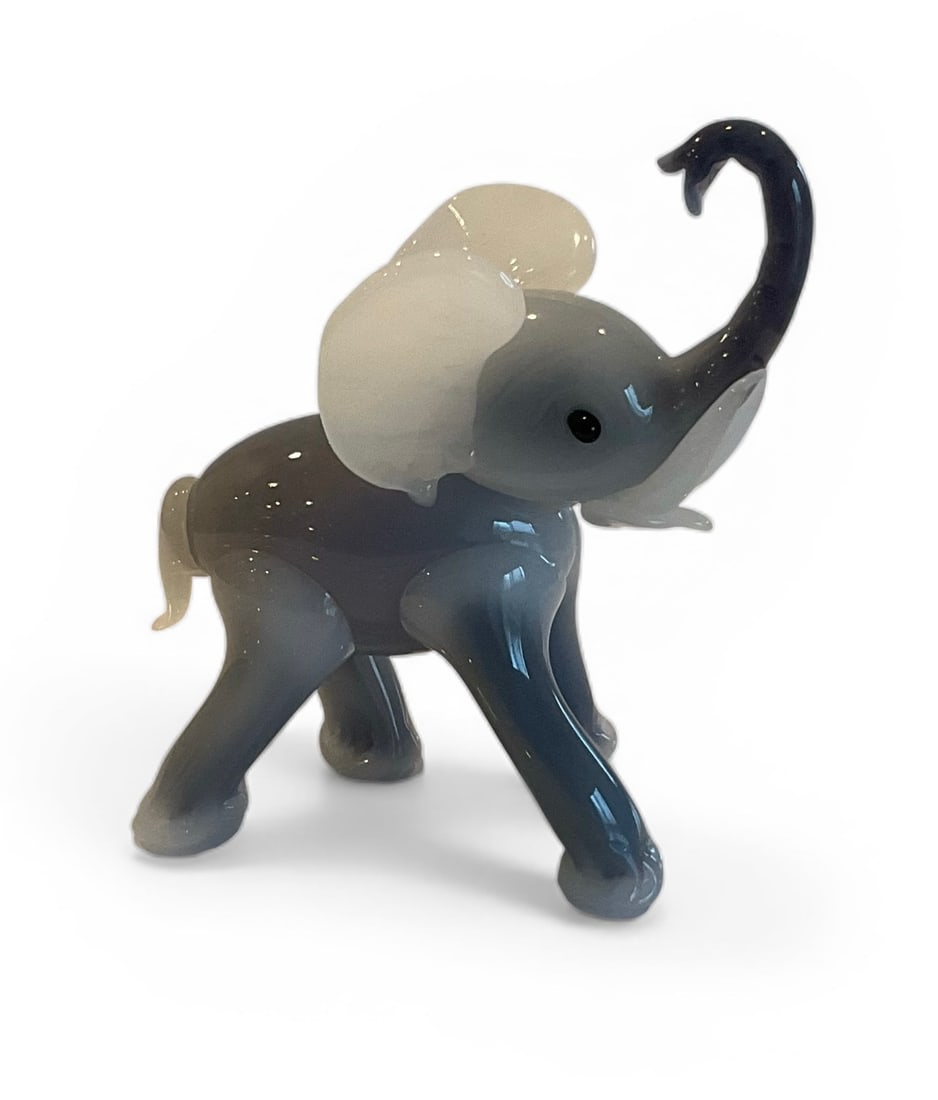 Archimede Seguso Murano alabastro glass figure of an elephant (1 of 1)
