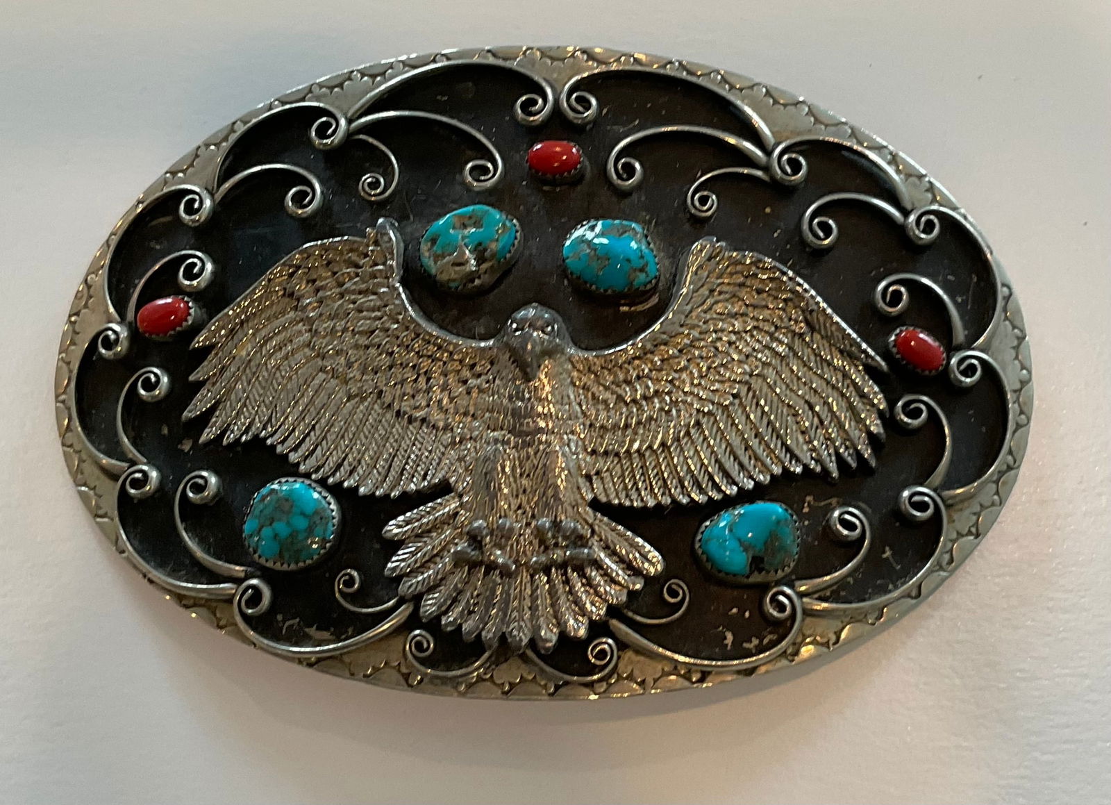 LARGE American indian Buckle with coral and turquoise. Total weight is 196 grams.: LARGE American indian Buckle with coral and turquoise. Total weight is 196 grams.