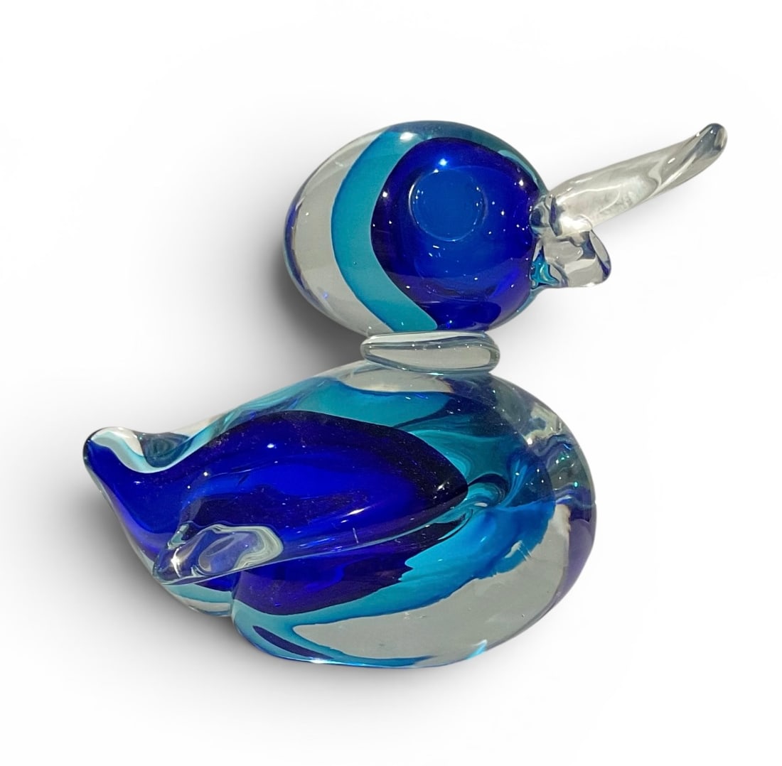 Murano art glass sommerso duck sculpture in dark blue and light blue: Murano art glass sommerso duck sculpture in dark blue and light blue