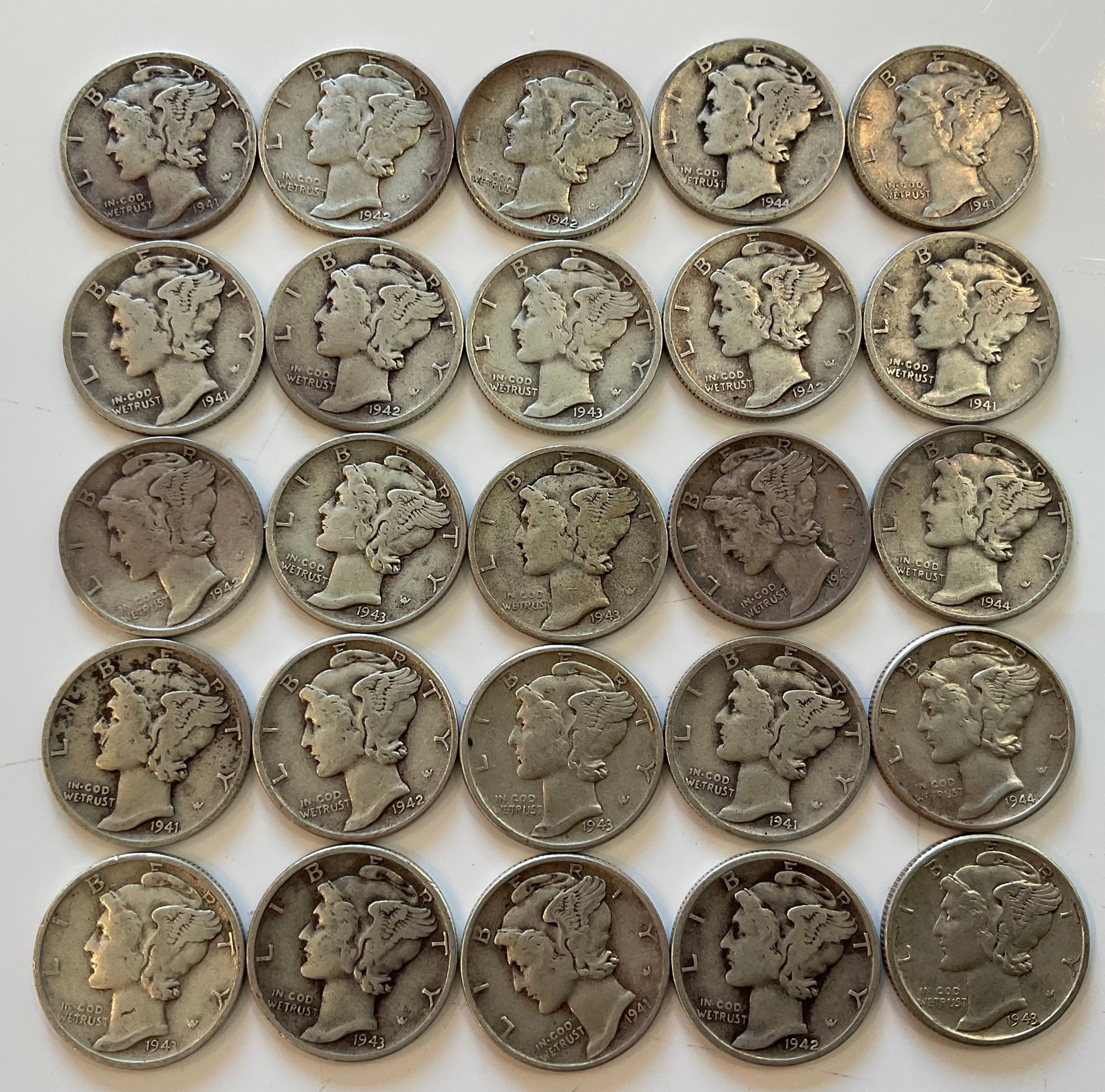 Group of 25 Mercury Dimes: Group of 25 Mercury Dimes