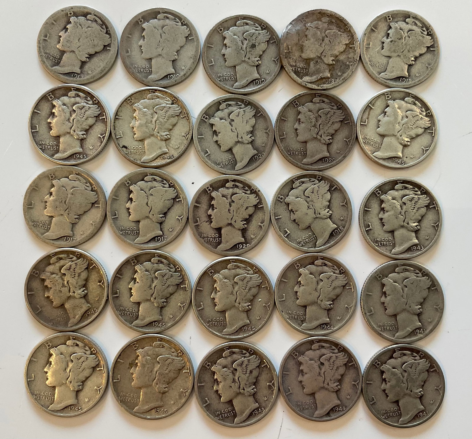 Group of 25 Mercury Dimes: Group of 25 Mercury Dimes