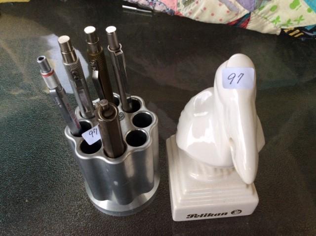 Pelikan: White Pelikan pen holder & aluminum 8-pen desk pen holder