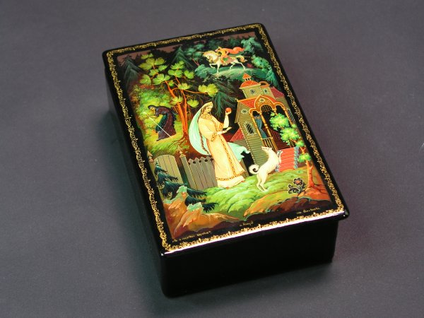RUSSIAN LACQUER DECORATED HINGED RECTANGULAR BOX