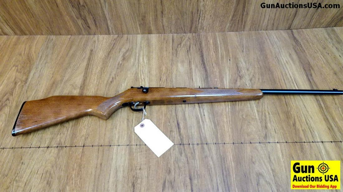 Savage MARK I .22 LR Bolt Action Rifle. Very Good.: Savage MARK I .22 LR Bolt Action Rifle. Very Good. 21" Barrel. Shiny Bore, Tight Action Chambered in Short, Long and LR, Rifle is All Steel Retaining Factory Iron Sights, Receiver is Grooved for Scope