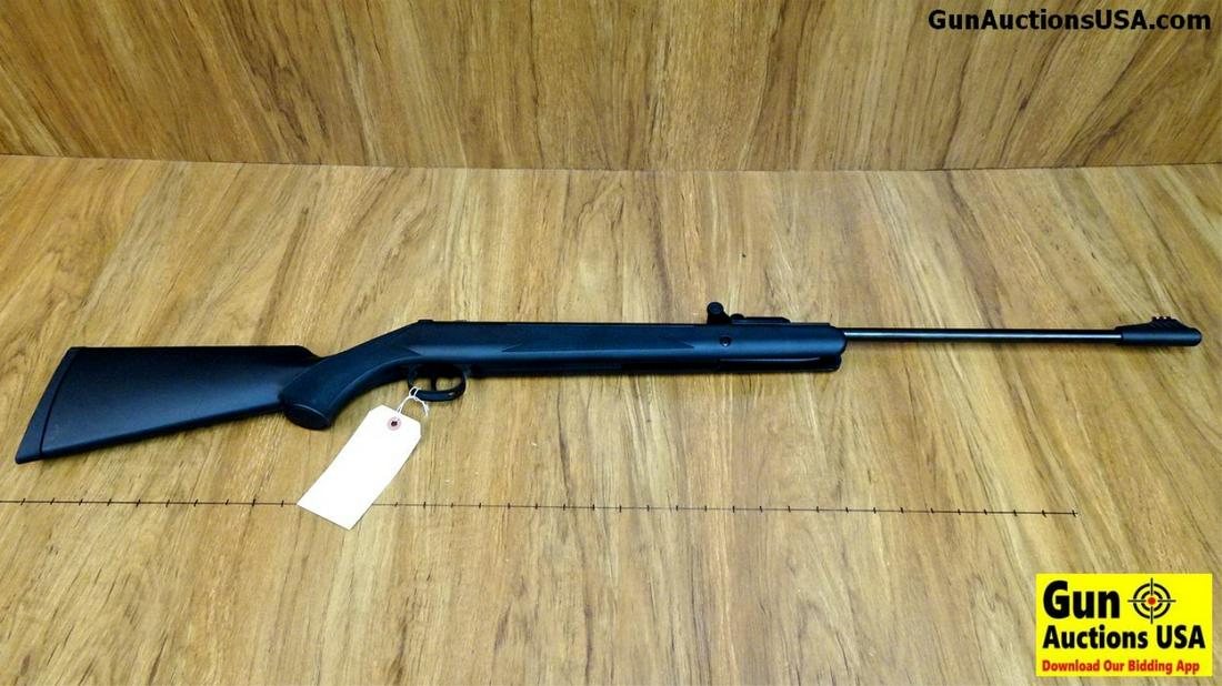 XISCO XS25S 22 Single Shot Pellet Gun . Excellent: XISCO XS25S 22 Single Shot Pellet Gun . Excellent Condition. 19" Barrel. Shiny Bore, Tight Action A Single Break 22 Caliber Rifle, Rifle Steeled Barrel, Red Fiberoptic Front with Green Fiberoptic Adju