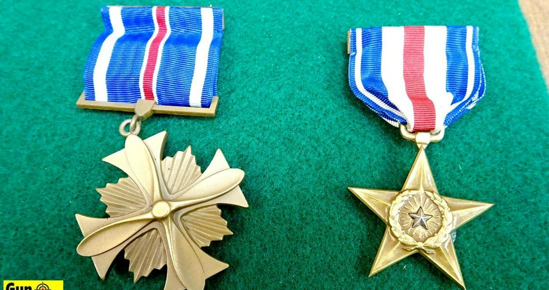 MEDALS WWII WWII . Very Good. LOT OF 6 MEDALS IN SHADOW: MEDALS WWII WWII . Very Good. LOT OF 6 MEDALS IN SHADOW BOX. DSM, DFC, AIR MEDAL, SOILDERS MEDAL, BRONZE AND SILVER STARS. . US (45349)