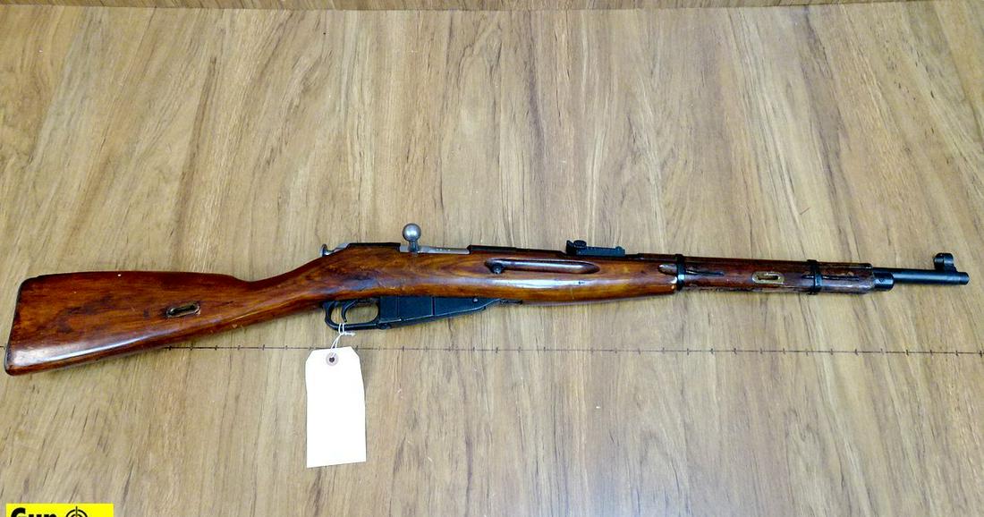 RUSSIAN 1938 7.62 x 54r COLLECTOR'S Rifle. Very Good.: RUSSIAN 1938 7.62 x 54r COLLECTOR'S Rifle. Very Good. 20" Barrel. Shiny Bore, Tight Action One of the Nagant Variants. The Model 38 Did not Include a Military Bayonet, Military Iron Sights are on the 