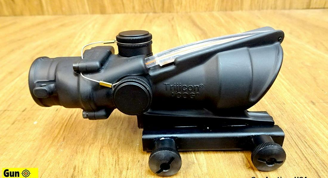 Trijicon ACOG Scope. Excellent Condition. 4x32 ACOG,: Trijicon ACOG Scope. Excellent Condition. 4x32 ACOG, Adjustment Caps are Retained by Wire, Fiberoptic and Tritium, Includes Neoprene Scope Cover, Original Box and Papers. . SN:989645 USA (48331)