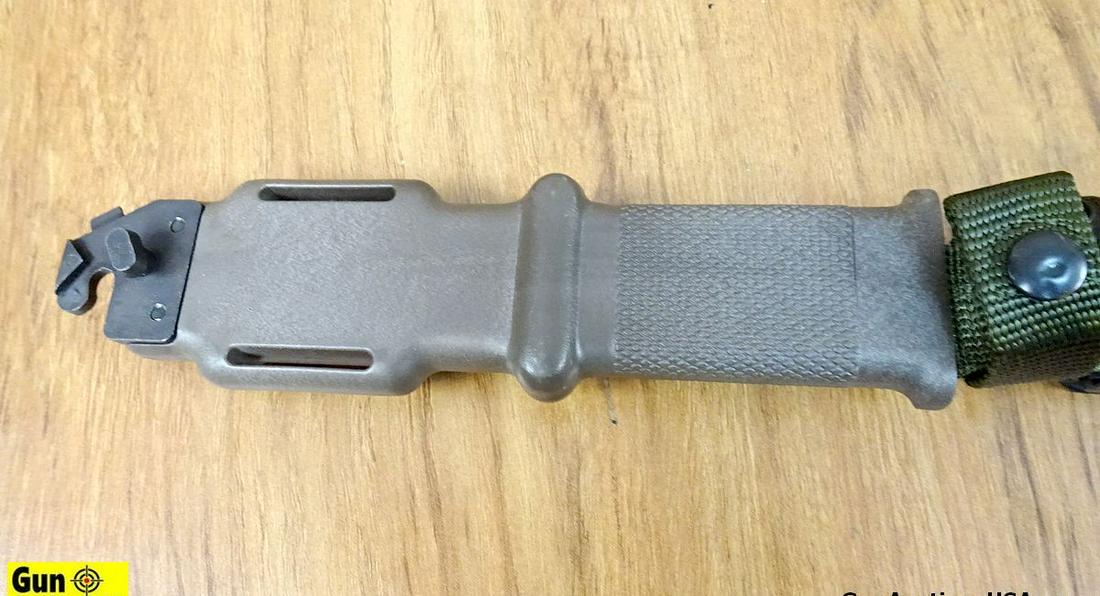 LAN CAY M9 COLLECTOR'S Bayonet. Excellent Condition. Features a 7" Blade, 12" Overall. Glossy Black: LAN CAY M9 COLLECTOR'S Bayonet. Excellent Condition. Features a 7" Blade, 12" Overall. Glossy Black Blade, Blade Notched For Bob Wire Cutters, Includes a OD Polymer Scabbard. Collector's Take Notice!.