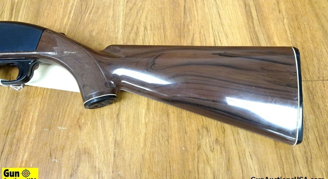 REMINGTON MOHAWK 10C .22 LR Semi Auto Rifle. Good Condition . 19.5" Barrel. Shiny Bore, Tight Action: REMINGTON MOHAWK 10C .22 LR Semi Auto Rifle. Good Condition . 19.5" Barrel. Shiny Bore, Tight Action Features a Front Blade, White Dot Sight, with a Rear Adjustable Groove Sight. Nylon Style Stock, wi
