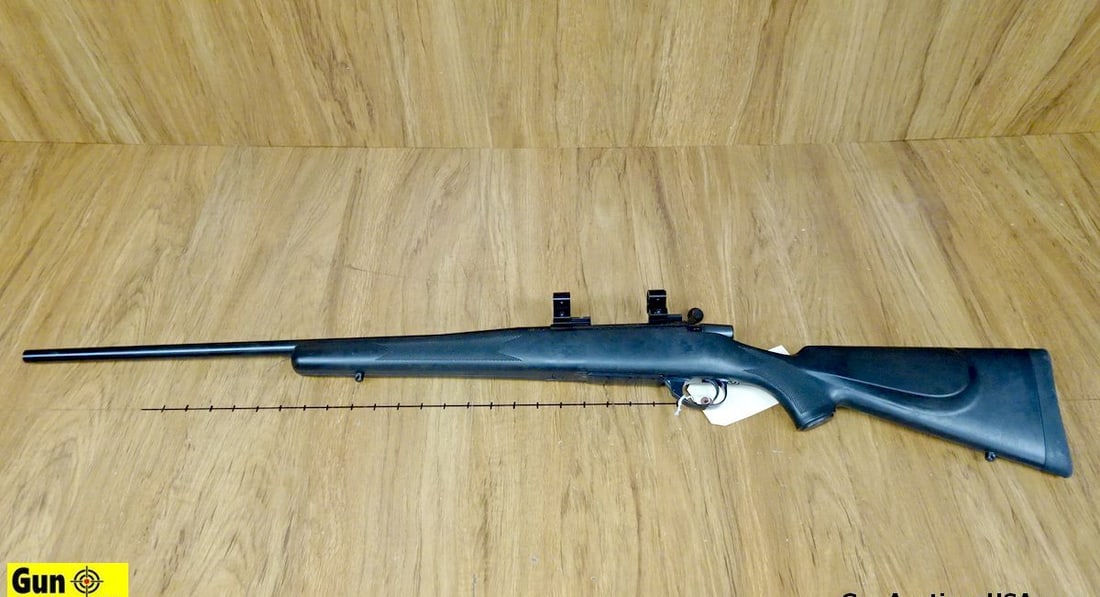 Weatherby VANGUARD .300 WSM Bolt Action Rifle. Very Good. 24" Barrel. Shiny Bore, Tight Action Matte: Weatherby VANGUARD .300 WSM Bolt Action Rifle. Very Good. 24" Barrel. Shiny Bore, Tight Action Matte Black Finish Overall, with a Black Polymer Checkered Stock. Rubber Re-Coil Pad, Internal Magazine,