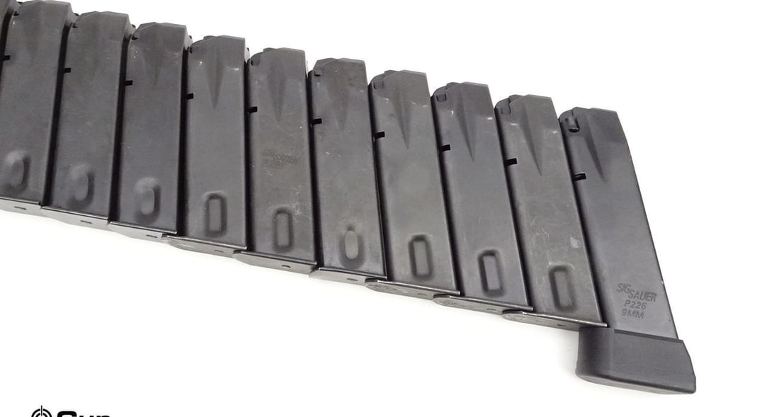 SIG, Etc. 9MM Magazines. Excellent Condition. Lot of 18; Magazines for a Sig P226. . (58820): SIG, Etc. 9MM Magazines. Excellent Condition. Lot of 18; Magazines for a Sig P226. . (58820)