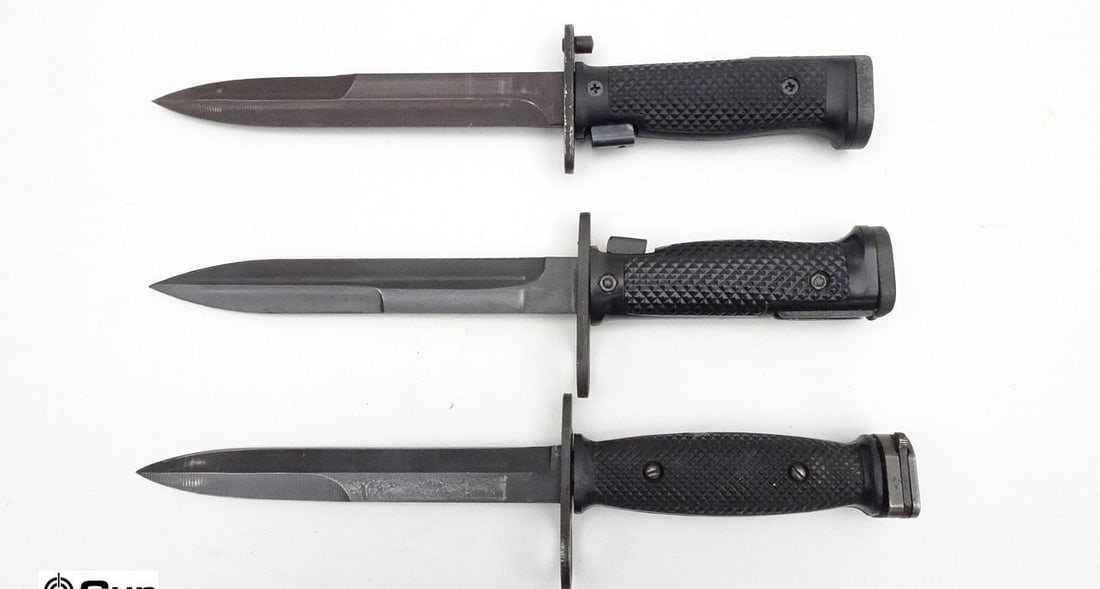 USGI Surplus Bayonets. Very Good. Lot of 3; Bayonets with Scabbards. Two Scabbards are Marks US M A1: USGI Surplus Bayonets. Very Good. Lot of 3; Bayonets with Scabbards. Two Scabbards are Marks US M A1. . (68313)