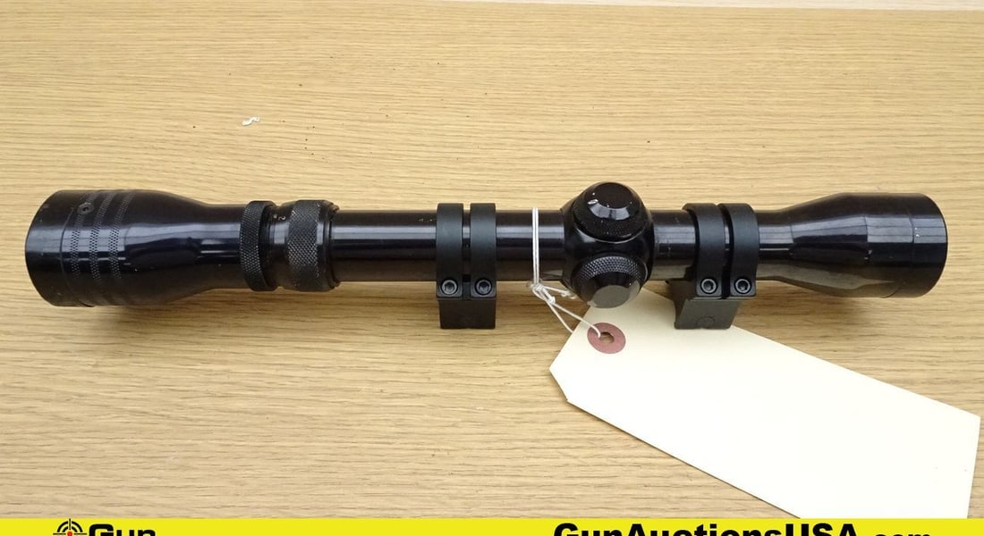 Redfield Scope. Good Condition . 2-7x Scope with Duplex Reticle with Scope Mounts. . (68699): Redfield Scope. Good Condition . 2-7x Scope with Duplex Reticle with Scope Mounts. . (68699)