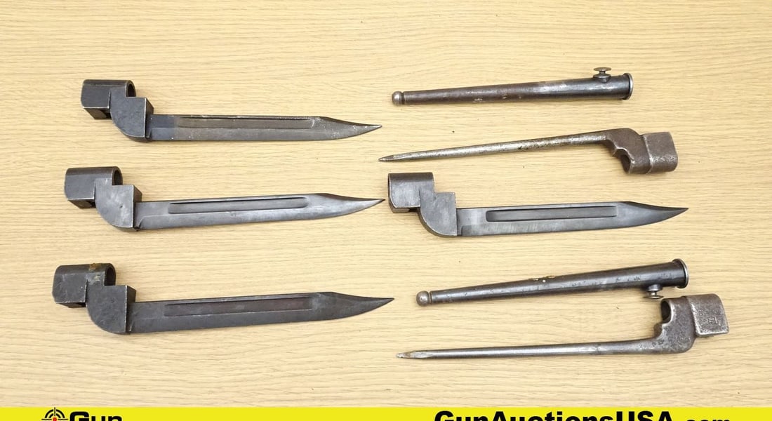 British Bayonets. Lot of 6; Lee Enfield Bayonets. 2-No 4 MK II Bayonets w/Scabbards, 4-No 9 MK 1: British Bayonets. Lot of 6; Lee Enfield Bayonets. 2-No 4 MK II Bayonets w/Scabbards, 4-No 9 MK 1 Bayonets.. (67687)