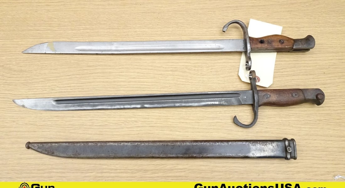 Arisaka Bayonets. Lot of 2; w/1-scabbard. (67641): Arisaka Bayonets. Lot of 2; w/1-scabbard. (67641)