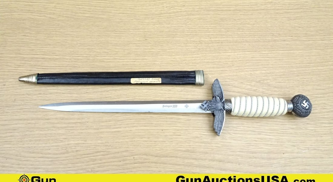 Replica NAZI OFFICERS Dress Uniform Dagger. Excellent. 1- German Officer's Dress Dagger with NAZI: Replica NAZI OFFICERS Dress Uniform Dagger. Excellent. 1- German Officer's Dress Dagger with NAZI End Piece and Handguard with Sheath. (69958)