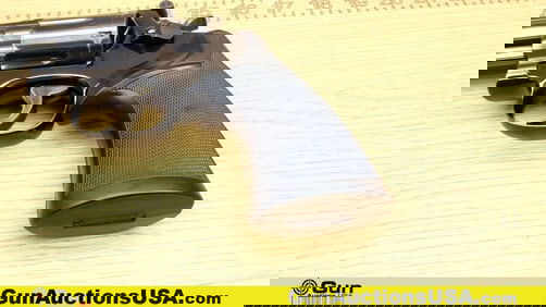 S&W 19-4 .357 MAGNUM Revolver. Good Condition. 4 1/8" Barrel. Shiny Bore, Tight Action Features a 6