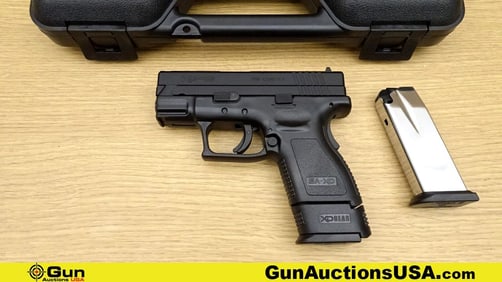 SPRINGFIELD XD-40 SUB-COMPACT 40 S&W Pistol. Excellent. 3.25" Barrel. Shiny Bore, Tight Action Semi