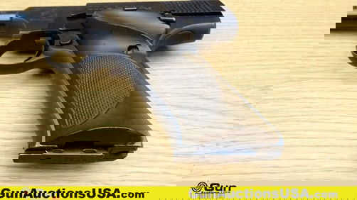 COLT'S MFG. CO. INC WOODSMAN .22 LR Pistol. Good Condition. 4.5" Barrel. Shiny Bore, Tight Action