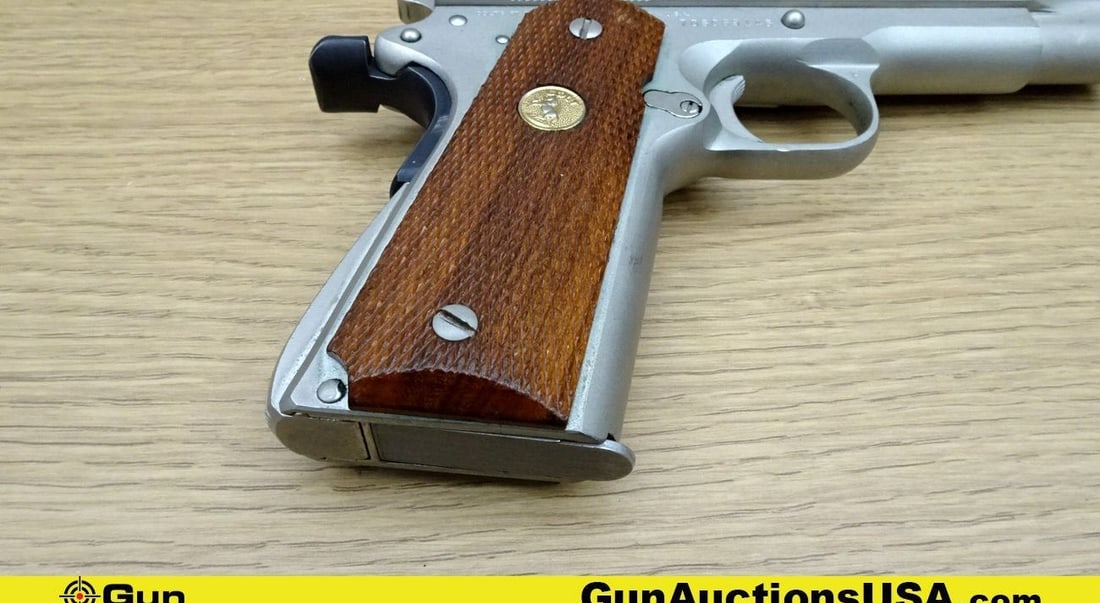 COLT COMBAT COMMANDER 70 Series 45 ACP Pistol. Very Good. 4.25" Barrel. Shiny Bore, Tight Action: COLT COMBAT COMMANDER 70 Series 45 ACP Pistol. Very Good. 4.25" Barrel. Shiny Bore, Tight Action Semi Auto A renowned compact 1911 variant, this 45 ACP pistol offers a balance of power and maneuverabi